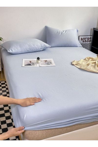 LUNA HOME 3-Piece Includes a single-size fitted bedsheet and two pillowcases, washable cotton in a blue color.