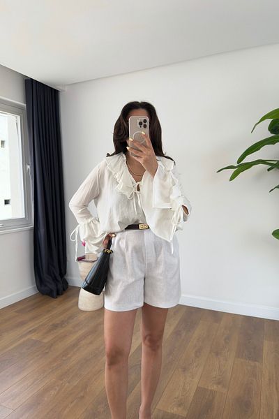 BİRCANÇİL Yunika Ecru Ruffle Detailed Blouse