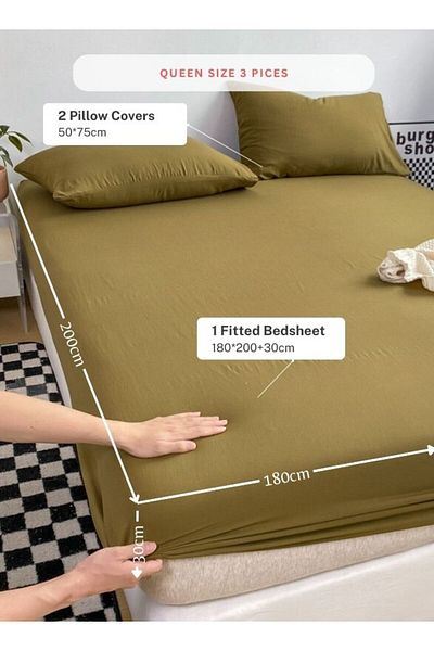 LUNA HOME 3pc Set Includes a queen-size fitted bedsheet and two pillowcases, washable cotton in a green color.