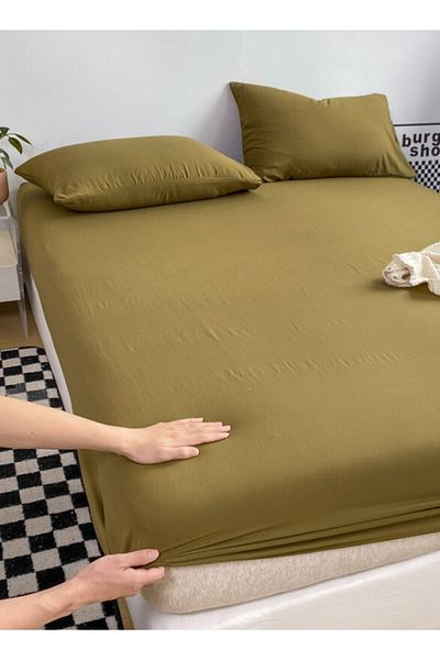 LUNA HOME 3pc Set Includes a single-size fitted bedsheet and two pillowcases,washable cotton in a green color.