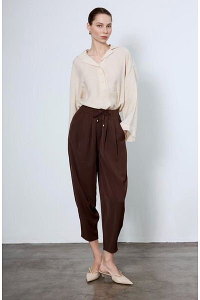 Perry Pleated Waist Elastic Waist Baggy Trousers