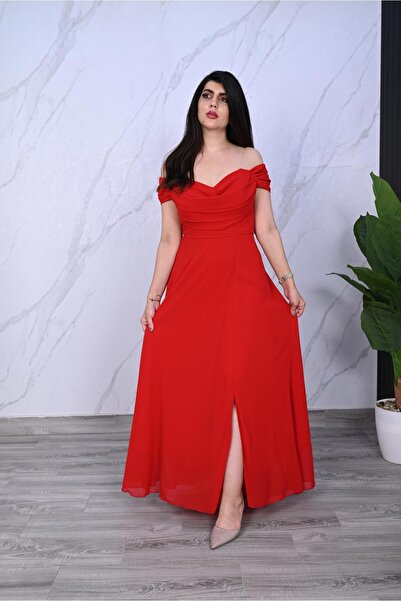 COCONALY Dress with a plunging neckline and low sleeves