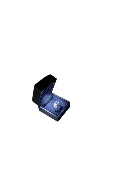 MeGass Dekor Flock Black Color 5X5 cm Ring Box with Lighted Nail