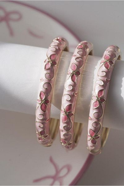 AŞIK ACCESSORIES Pink Floral Enamel Handcuff Bracelet