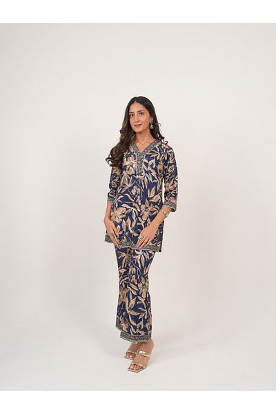 Lehar Navy Blue Floral Co-Ord Set – Kurta & Pant with Zari Detailing