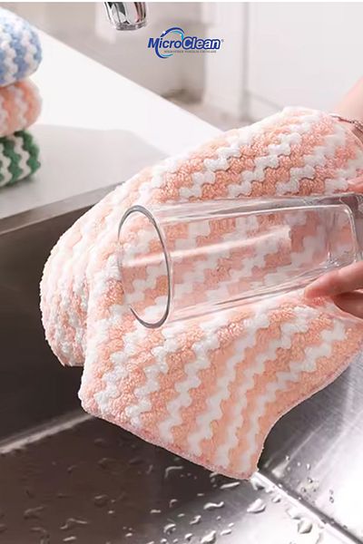 Micro Clean (3 Pieces) Microfiber Soft Textured Cleaning Cloth 30*30 cm Kitchen Cloth Stain-Proof No Odor