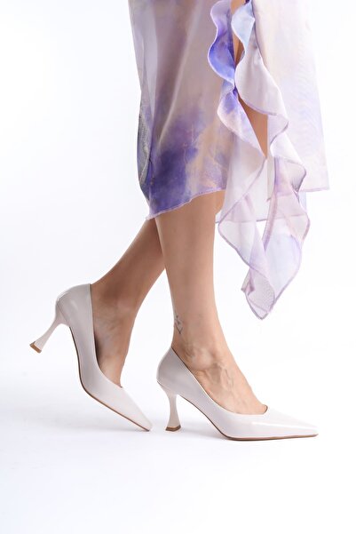 Zerenyus Cordelia Premium Women's Beige Patent Leather Stiletto