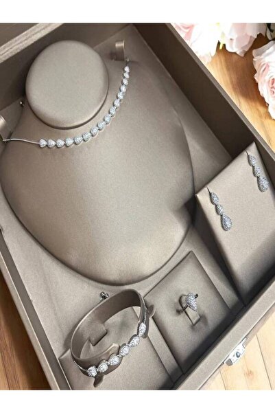 Generic Free Zeiss 4-piece soft zircon set with a luxurious box