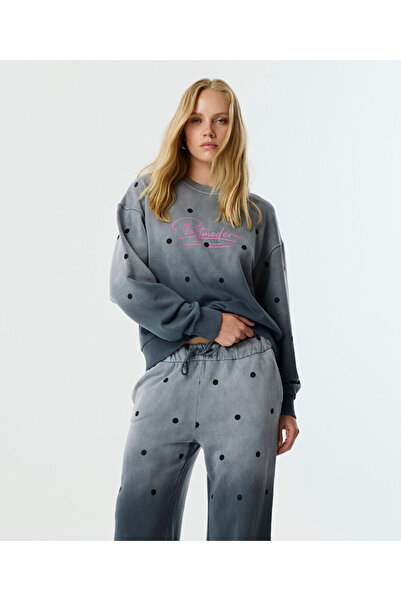 Twist Point Printed Sweatshirt