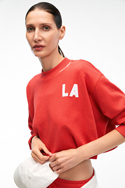 GRIMELANGE DELYRA Hanorac roșu pentru femei, cu decolteu, cu croiala confortabilă, cu detaliu de broderie