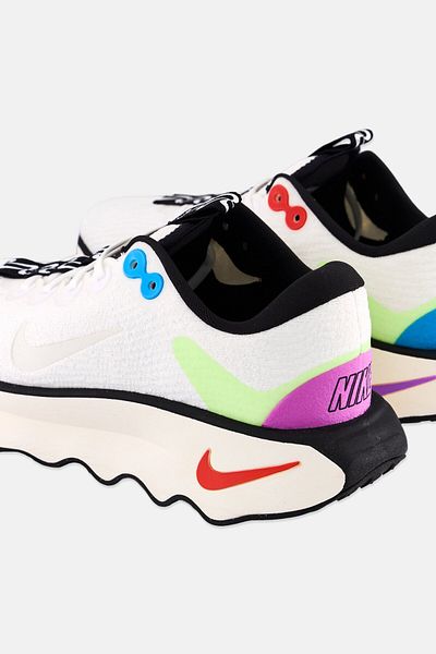Nike Men Motiva Se Lace Up Running Shoes, White