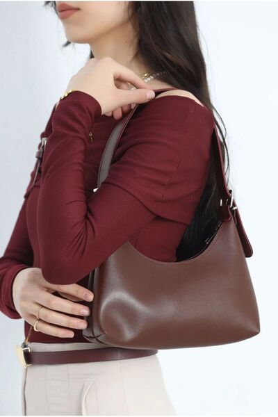 FLARF Oval Baguette Bag Claret Red