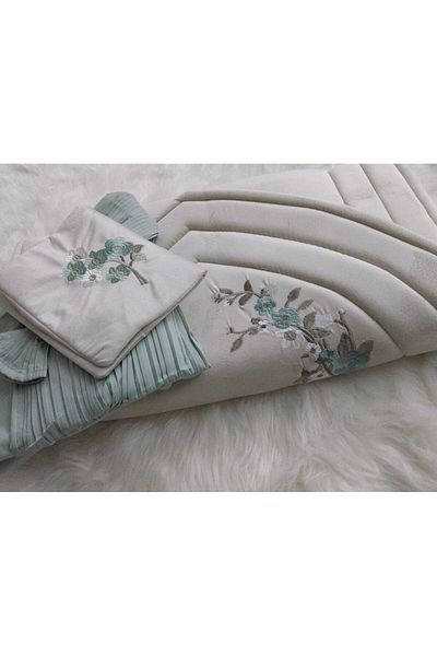 SNOOZYL Prayer set of embroidered padded sponge rug and prayer sheet, excellent soft cool material to give you comfort with a Quran house