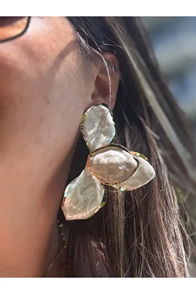 bijuxbymrv Zr Pearlescent Leaf Earrings