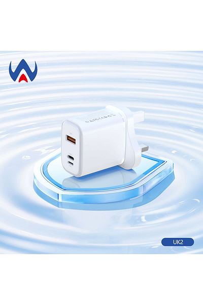 world accessories 30W 3-Port Wall Plug