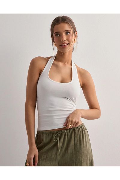 fablair Halter Neck Crop Top with Halter Neckline