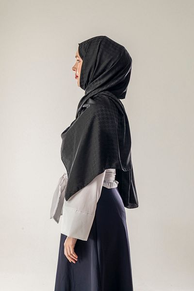 FLEUR SOİE Black Small Snowshoe Pattern Jacquard Shal