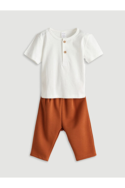 LC Waikiki Nevavm Farkıyla Oval Collar Baby Boy T-Shirt and Pants 2-Piece Set