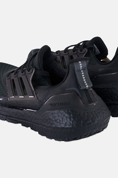 adidas Kids Boy Ultraboost 21 Lace Up Running Shoes, Black