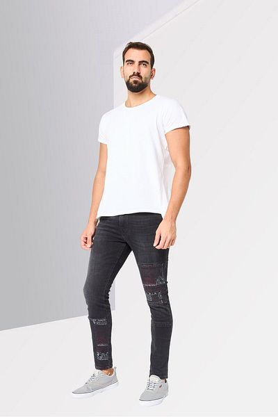 Diesel Men D-Amny Skinny Fit Graphic Print Stretchable Jeans, Black