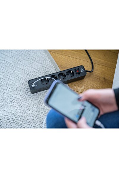 Brennenstuhl Ecolor extension cord 4 sockets, 2xUSB, 1.5m Black