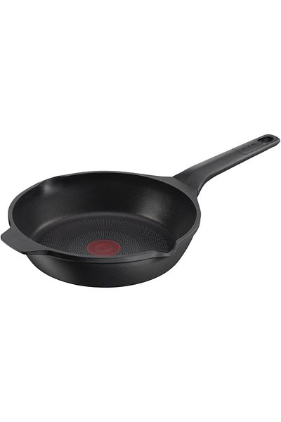 TEFAL Robusto Frying Pan, 24 cm, Titanium Nonstick Coating, Induction Compatible, Black