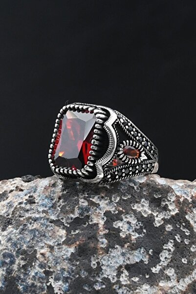 Prestige Kırmızı Zirkon Taşlı 925 Ayar Gümüş Yüzük Zirkon Taş Süslemeli 902068