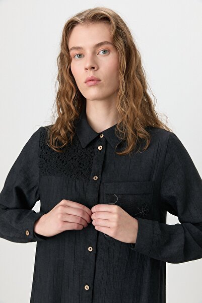 Nihan Nakış Detaylı Gömlek Yaka Poly. Viskon Tunik Siyah