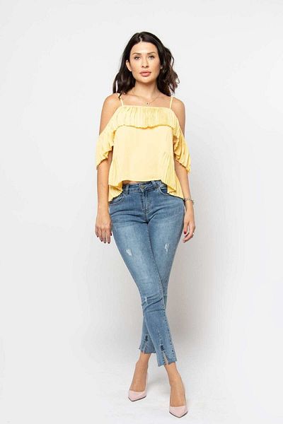 Nichii Women's Ruffled Off-Shoulder Blouse