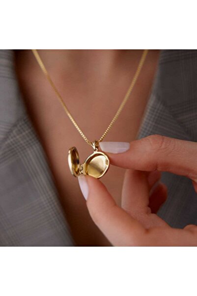 Cherry by Özkonak Dama Kapaklı Madalyon Kolye