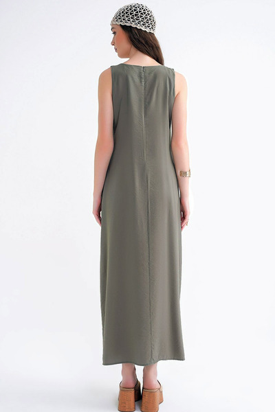 MissThetis V Yaka Kolsuz Rahat Kalıp Astarsız Cepli Şık ve Cool Uzun Keten Karışımlı Elbise