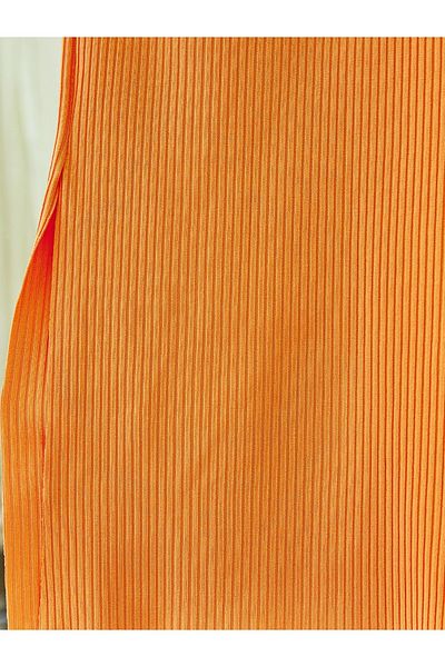 Modamorfo Tricou cu decolteu crew cu fante - portocaliu