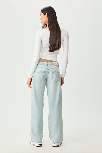 Stradivarius Mid-rise baggy jeans