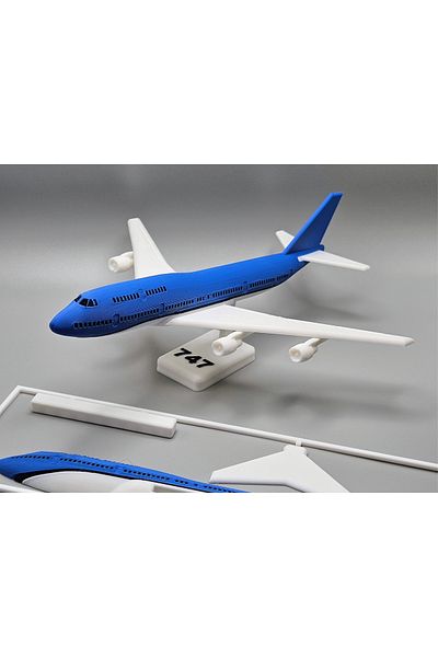 Mekanikcim B-747 Jumbo Jet Card-Kit – 1 : 200 Scale Snap-Fit Passenger Airplane