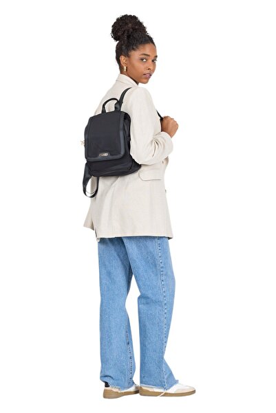 Chantria حقيبة ظهر ممتازة مقاومة للماء مع حجرة داخلية وحامل مفاتيح وحجرة للكم...