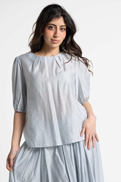 mica Loose-Fit Short Sleeve Blouse with Round Neck