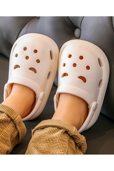 SAPS Backstrap Closure Clogs - White