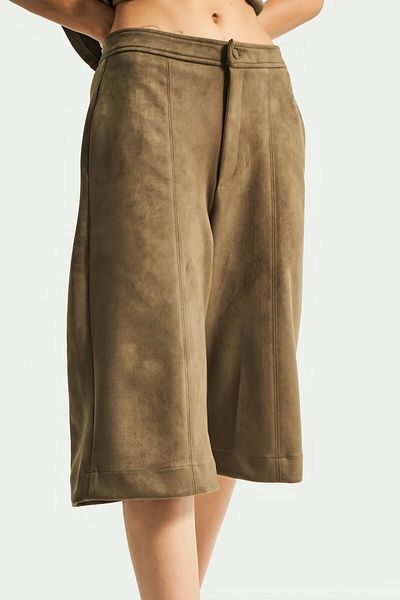 its basic Women's Khaki Color W5-15 Maxi Size Flexible Soft Suede Fabric Bermuda