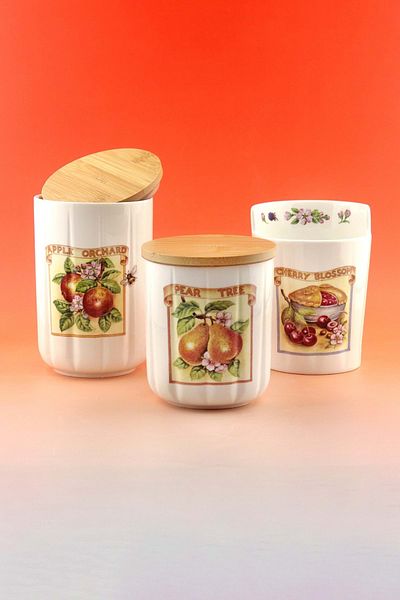 Bursa Porselen Dekor Pear Tree 3-Piece Wooden Vacuum Lid Porcelain Spice Rack & Spoon Holder
