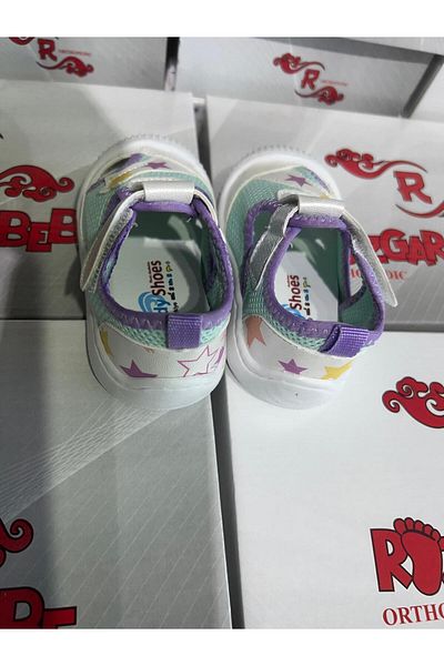 Windy Shoes Girl's Sandals