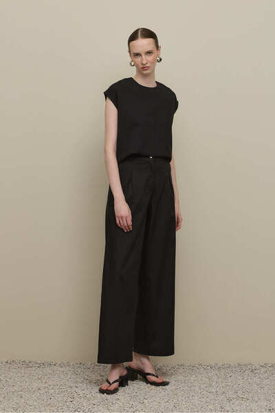 Fahhar Linen Straight Trousers Black