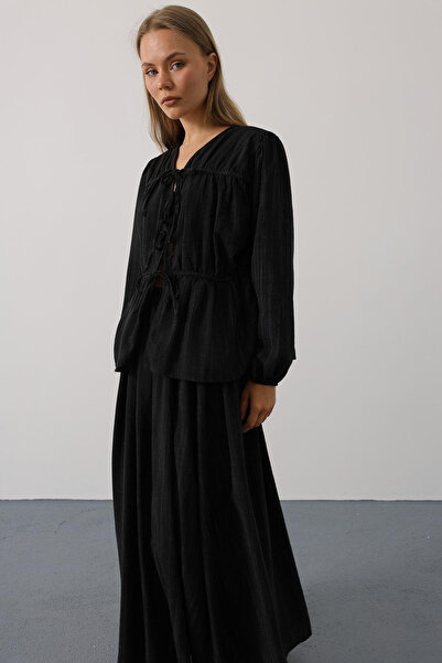 VAGGON Women's Black Tie Front Skirt Suit Vs00613