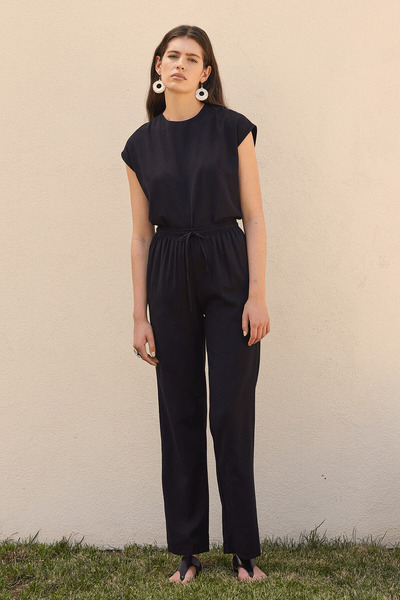 Fahhar Linen Straight Trousers Black