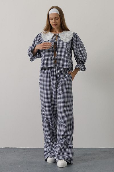 VAGGON Square Patterned Suit with Lace Collar