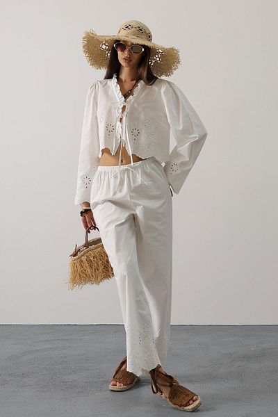 VAGGON Embroidered Tie Front Suit