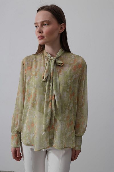 VAGGON Women's Peanut Green Chiffon Shirt with Thick Cuff and Scarf Collar Vs00507