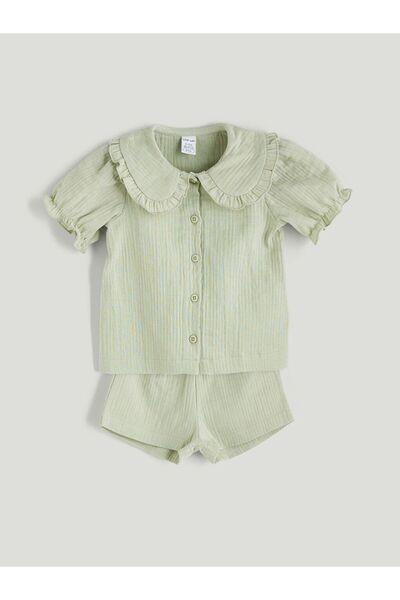 LC Waikiki قميص وشورت للفتيات الصغيرات من LCW baby Bebe، طقم مكون من قطعتين