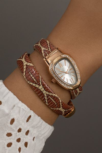 LOOQ Leather Plated Special Snake Model Women's Wristwatch