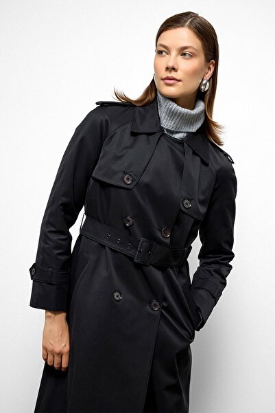 Olcay Аполет і плащ з деталізованими рукавами реглан, водовідштовхувальні властивості, чорний 6766