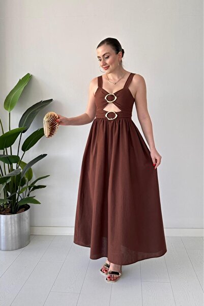 MaziButik Double Buckle Low-Cut Dress Brown
